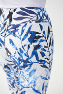 Joseph Ribkoff Vanilla/Multi Tropical Print Cropped Pant Style 222010