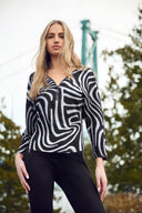 Frank Lyman Black/grey Zebra Print V-Neck Top Style 253177
