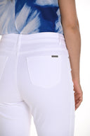Frank Lyman Slim Fit Cropped Denim Pants Style 256735U