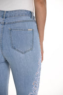 Frank Lyman Embroidered Mid-rise Slim Jeans Style 256739U