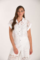 Frank Lyman Floral Embroidered Button Shirt Style 261260
