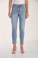 Frank Lyman Slim Cropped Mid-rise Jeans Style 261625