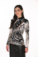 Frank Lyman Fitted Animal Abstract Print Top Style 263367