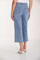 Frank Lyman Cropped High-waisted Jeans Style 266523
