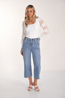 Frank Lyman Cropped High-waisted Jeans Style 266523