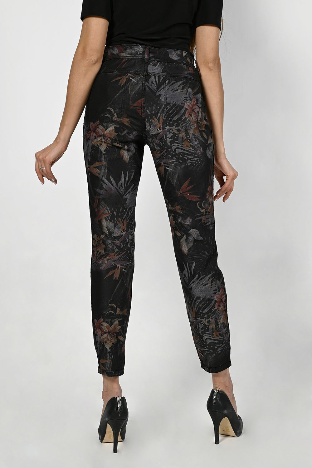 Frank Lyman Black-Multi Reversible Floral print Jeans Style 223434U